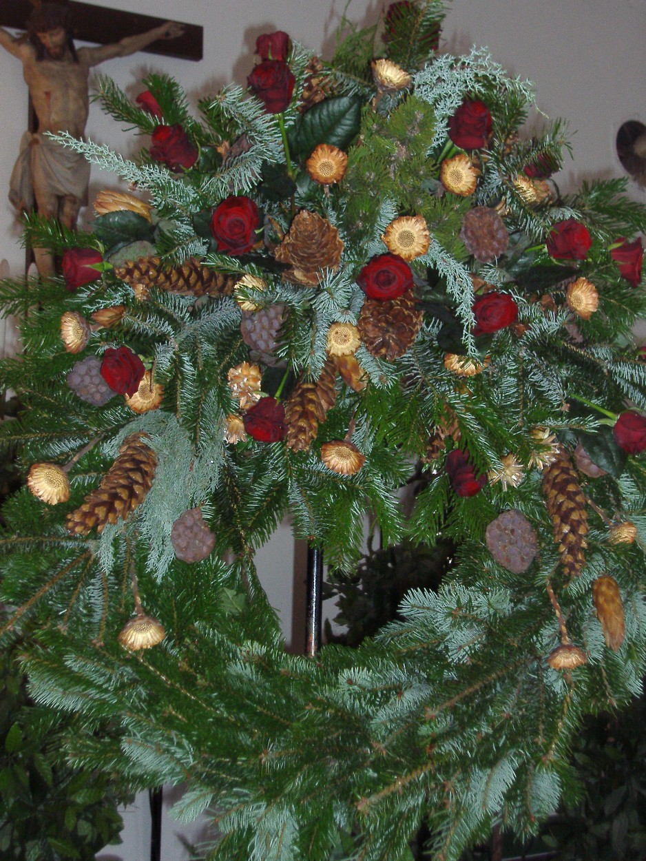 Blumenkranz als Trockengesteck zur Beerdigung